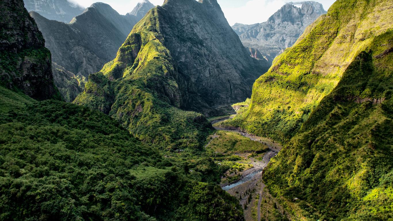 Flights to Réunion